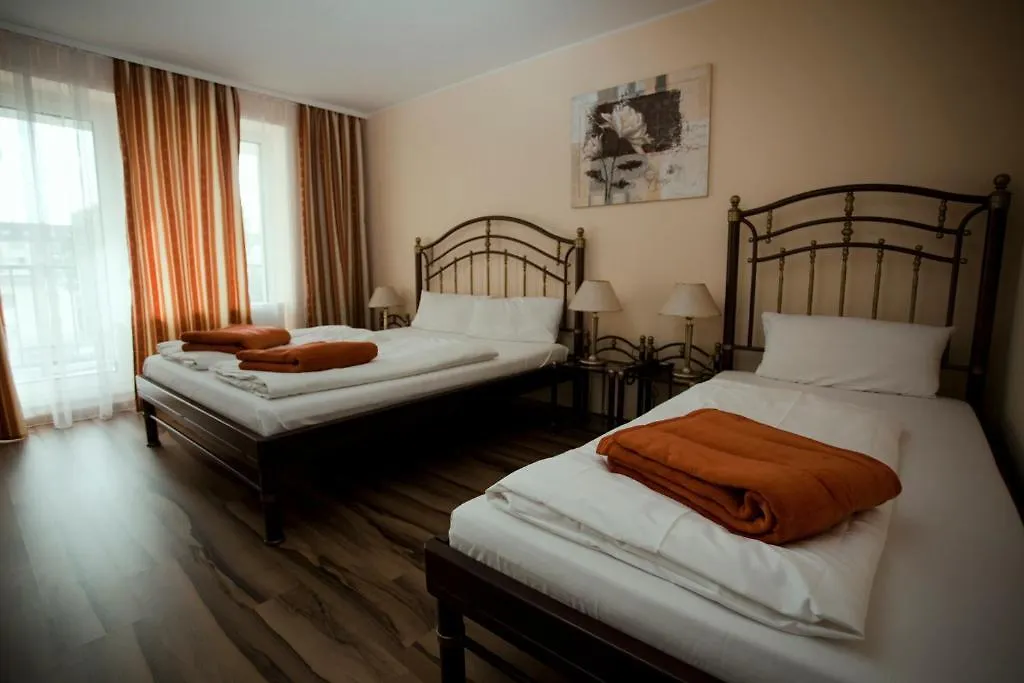 דיסלדורף Apartments Hotel Petersburg 0*,  גרמניה